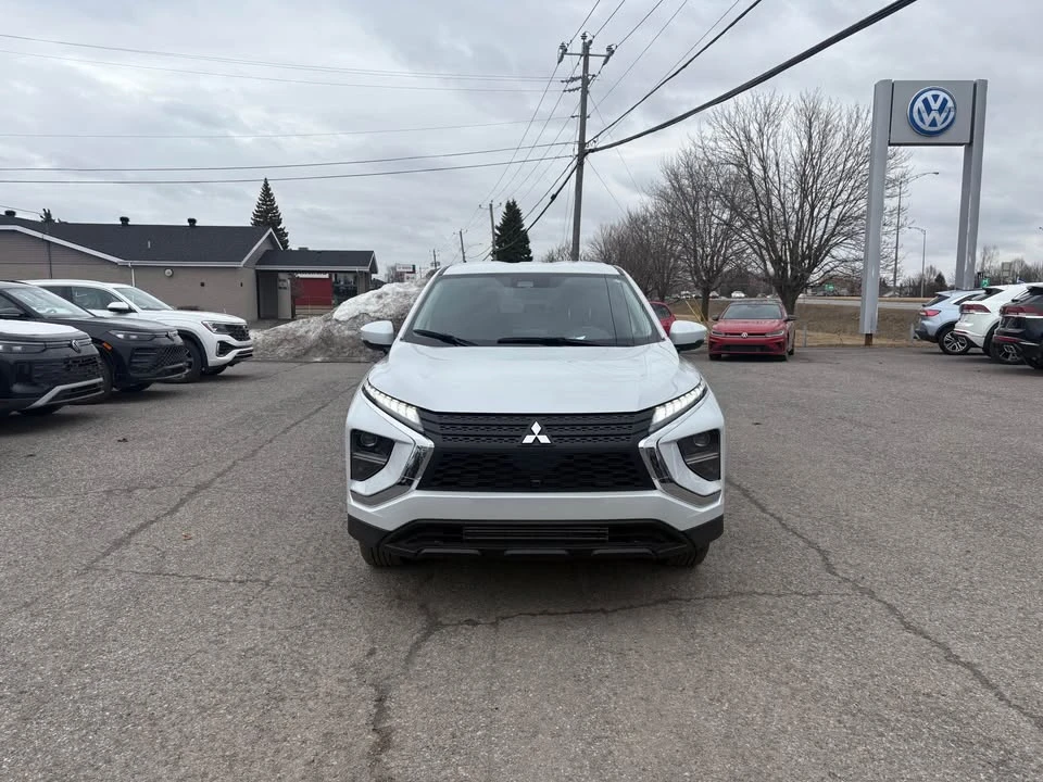 2024 Mitsubishi Eclipse Cross - Image 2 of 12