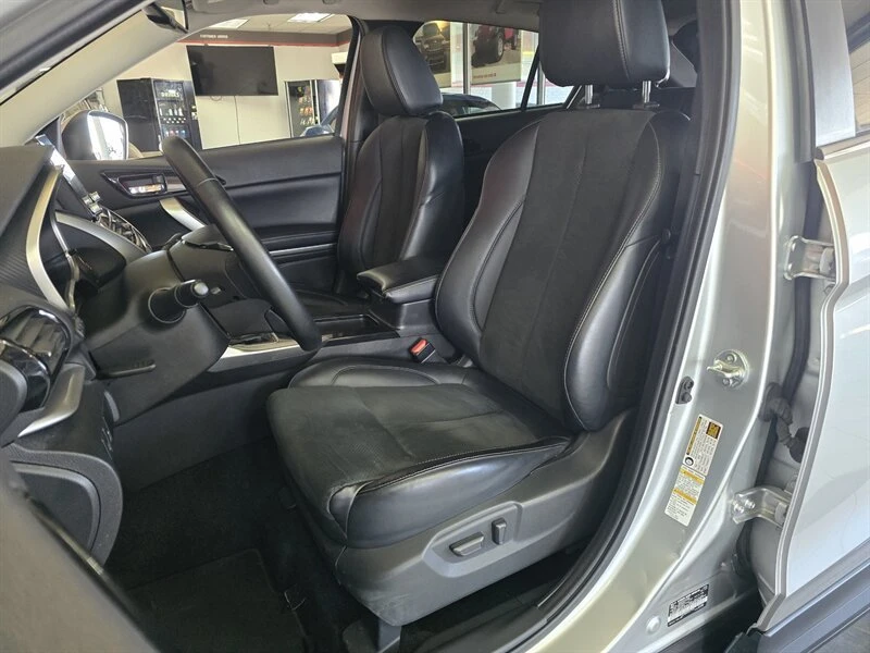 2024 Mitsubishi Eclipse Cross - Image 9 of 20