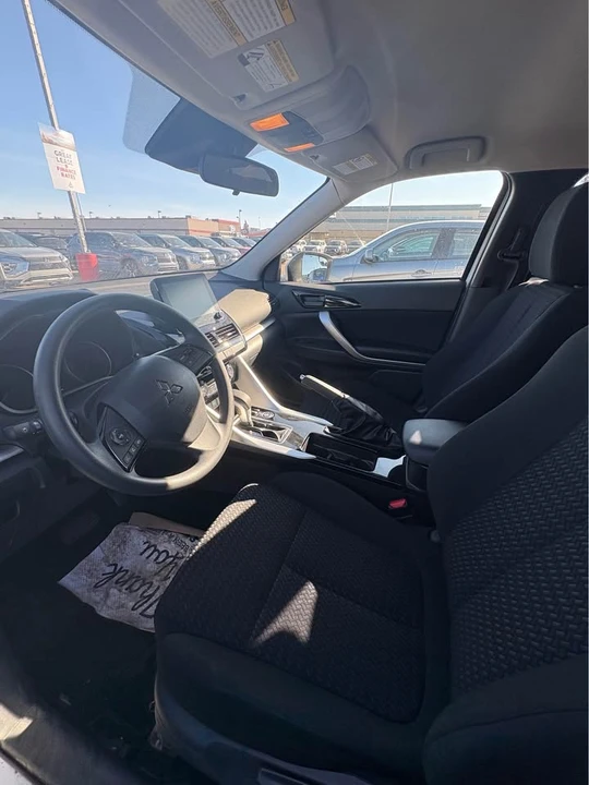 2024 Mitsubishi Eclipse Cross - Image 4 of 6