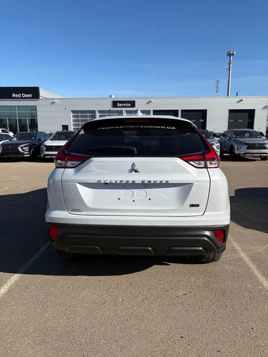 2024 Mitsubishi Eclipse Cross - Image 2 of 6