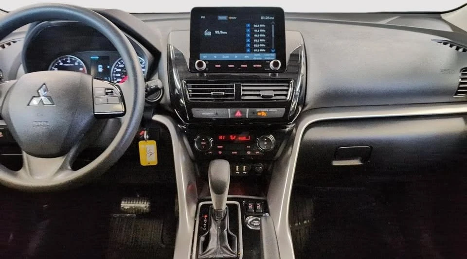 2024 Mitsubishi Eclipse Cross - Image 18 of 19