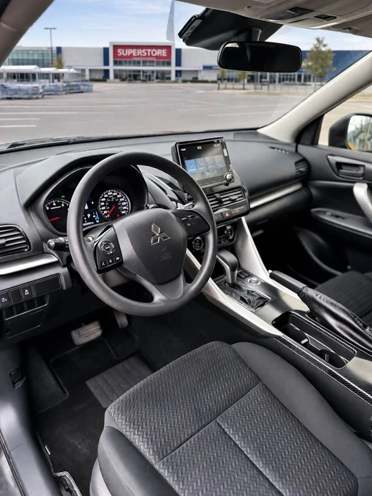 2024 Mitsubishi Eclipse Cross - Image 4 of 15