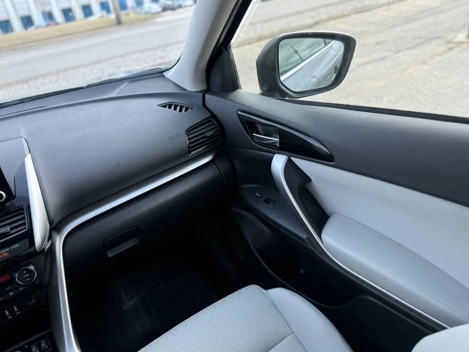 2024 Mitsubishi Eclipse Cross - Image 12 of 17