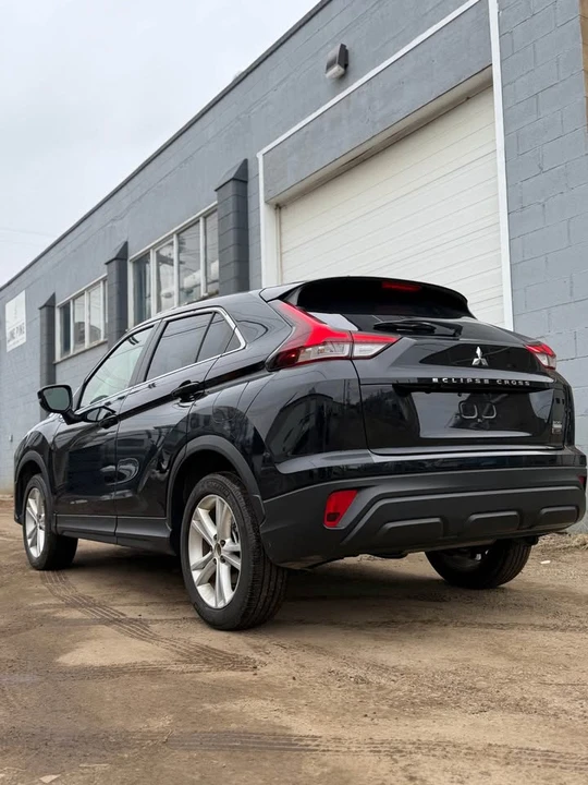 2024 Mitsubishi Eclipse Cross - Image 5 of 12