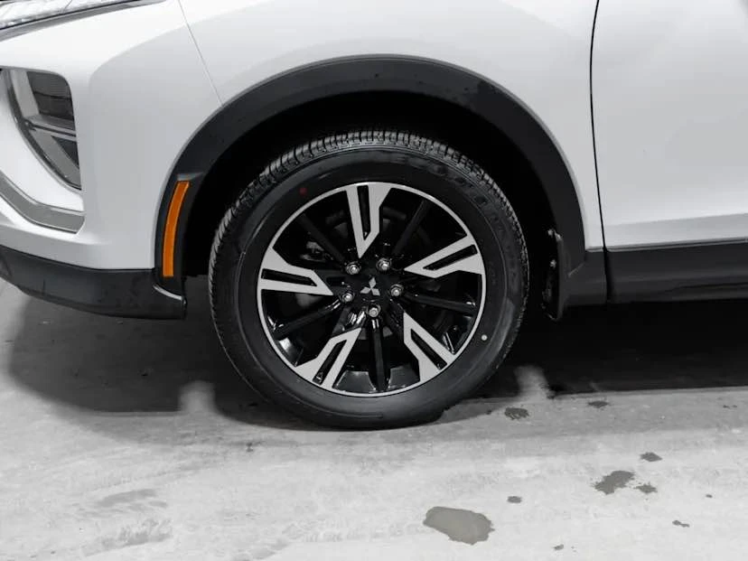 2024 Mitsubishi Eclipse Cross - Image 7 of 14