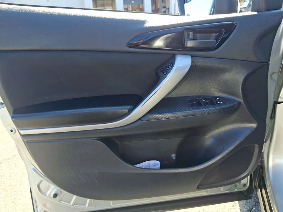 2024 Mitsubishi Eclipse Cross - Image 12 of 17