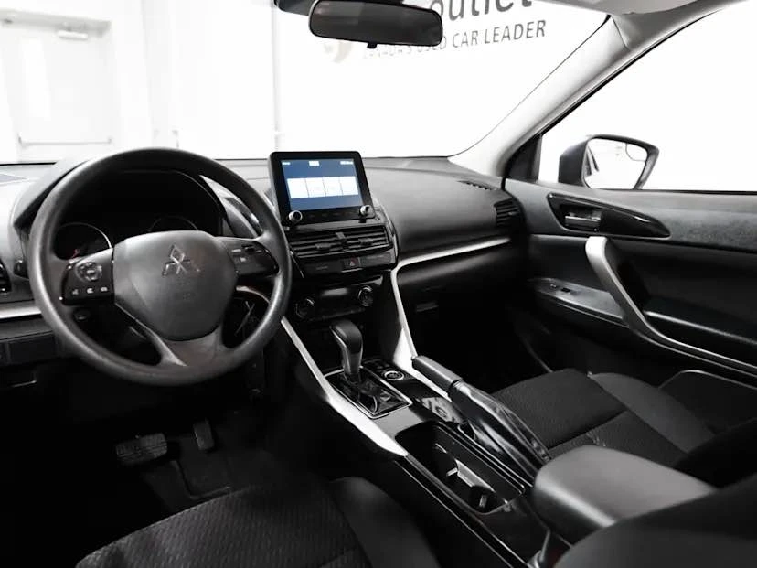 2024 Mitsubishi Eclipse Cross - Image 10 of 14