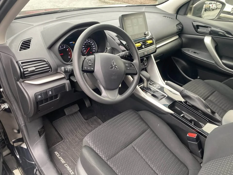 2024 Mitsubishi Eclipse Cross - Image 5 of 10