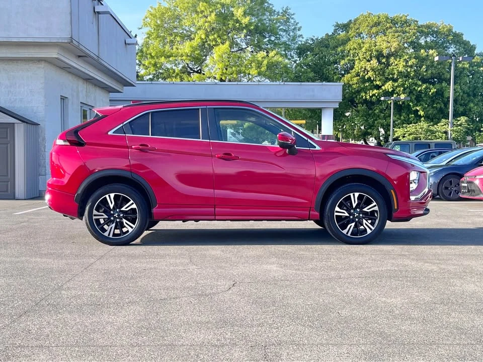 2024 Mitsubishi Eclipse Cross - Image 2 of 20