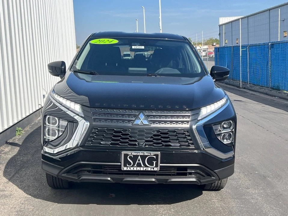2024 Mitsubishi Eclipse Cross - Image 2 of 10