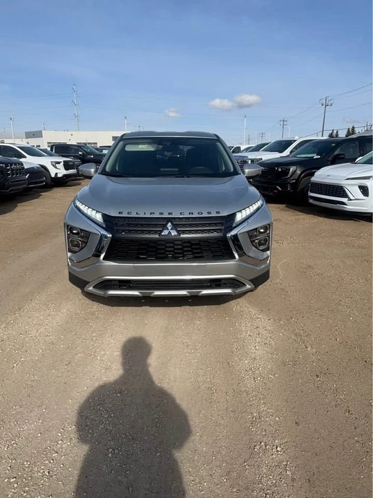 2024 Mitsubishi Eclipse Cross - Image 2 of 11