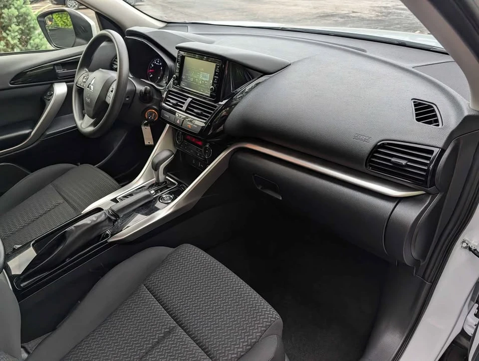 2024 Mitsubishi Eclipse Cross - Image 8 of 19