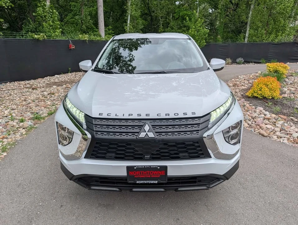 2024 Mitsubishi Eclipse Cross - Image 7 of 19