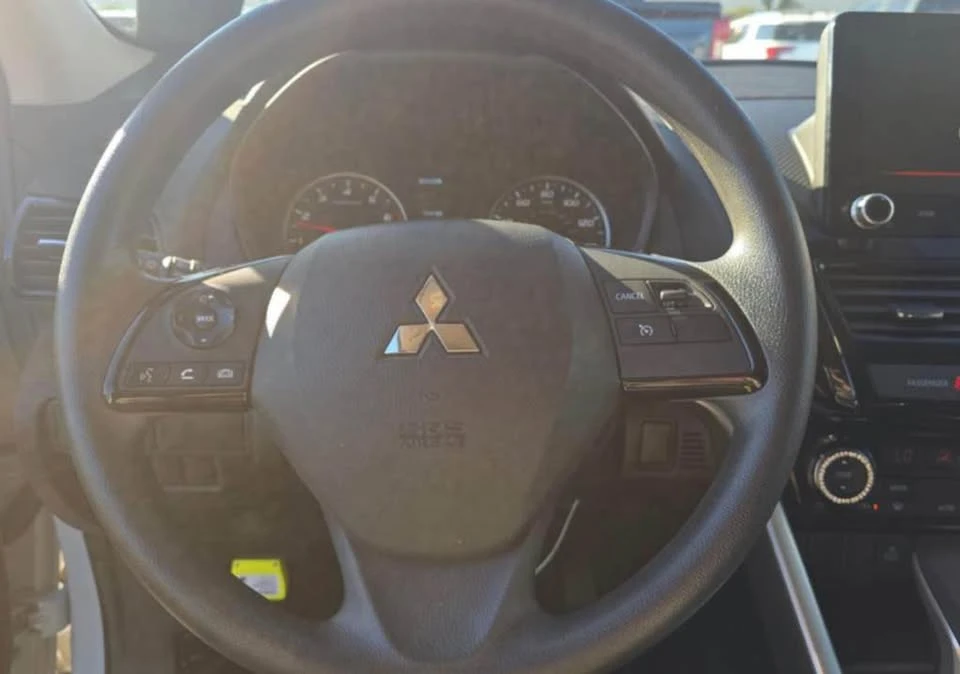 2024 Mitsubishi Eclipse Cross - Image 8 of 13