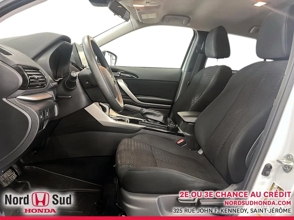 2024 Mitsubishi Eclipse Cross - Image 8 of 10