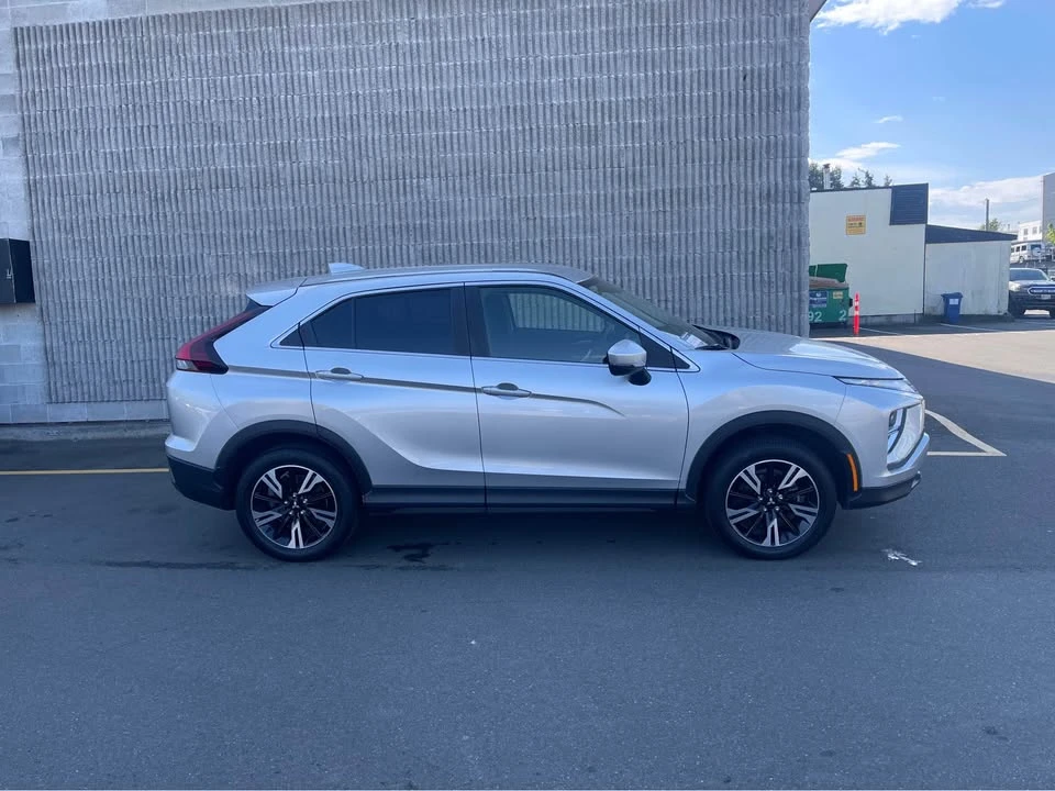 2024 Mitsubishi Eclipse Cross - Image 2 of 12