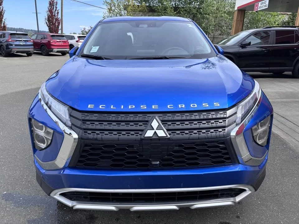 2024 Mitsubishi Eclipse Cross - Image 2 of 8