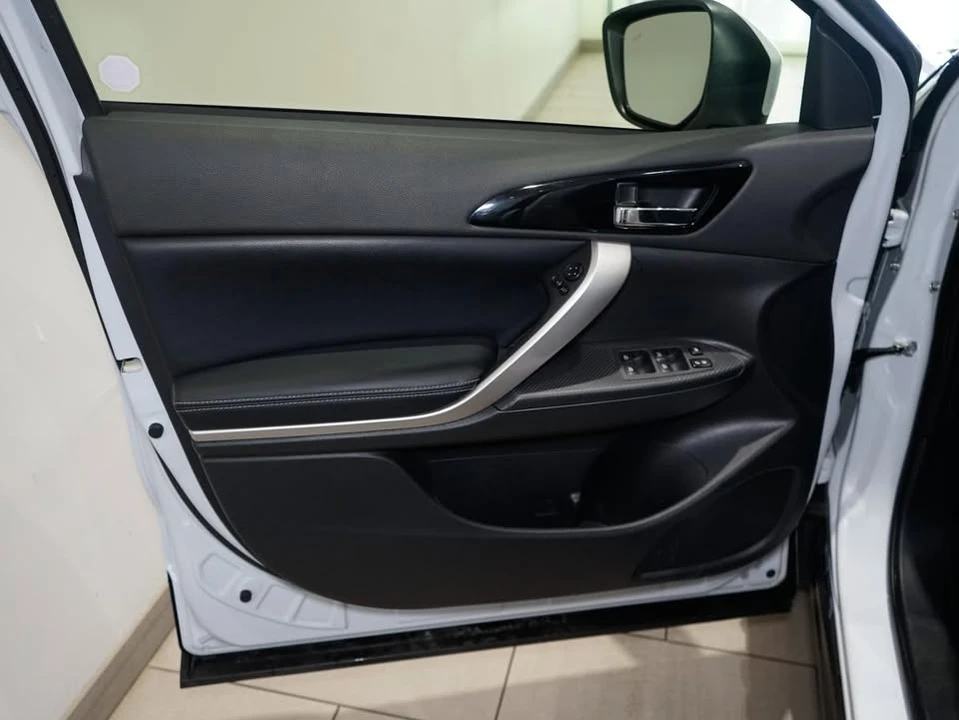 2024 Mitsubishi Eclipse Cross - Image 10 of 10