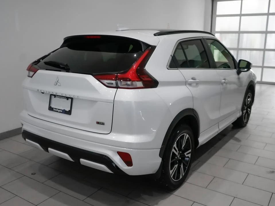 2024 Mitsubishi Eclipse Cross - Image 5 of 10