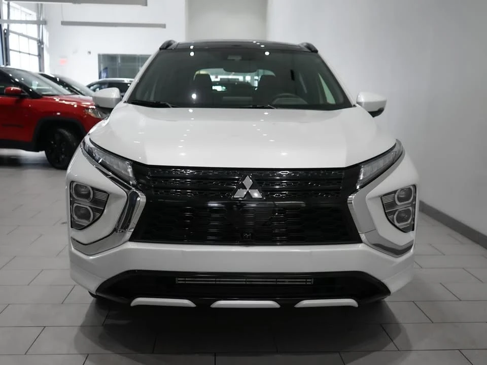 2024 Mitsubishi Eclipse Cross - Image 2 of 10