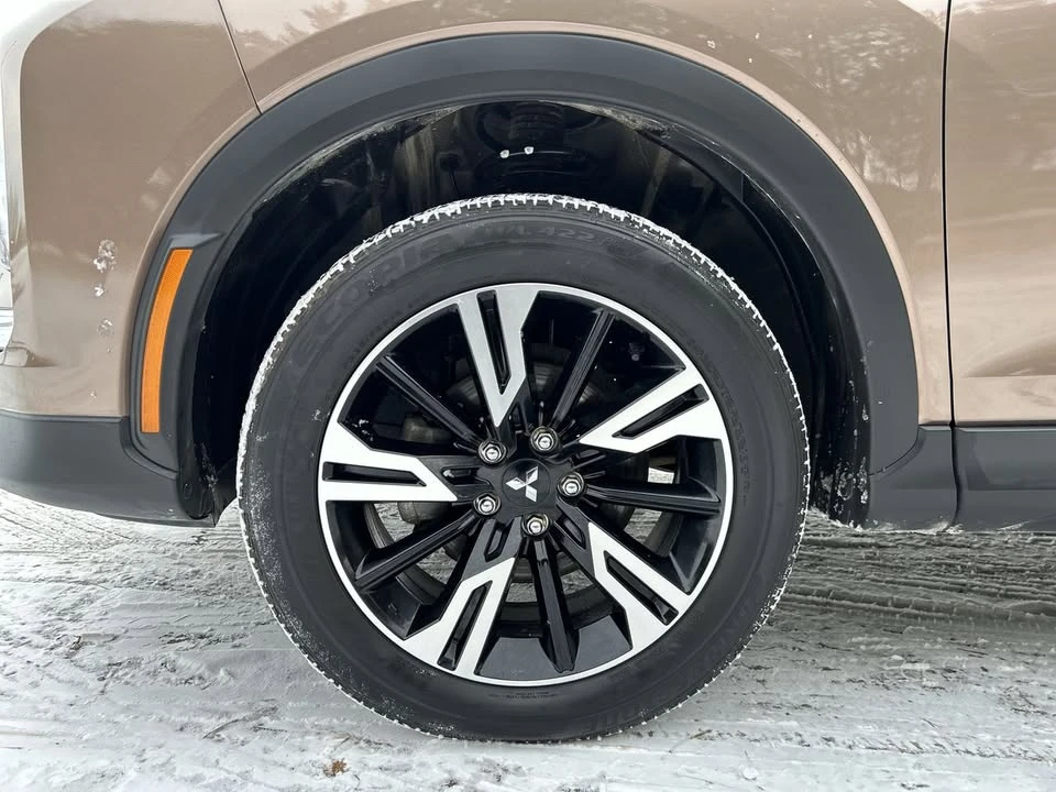 2024 Mitsubishi Eclipse Cross - Image 11 of 20