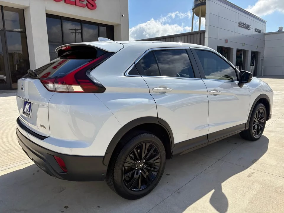 2024 Mitsubishi Eclipse Cross - Image 5 of 11