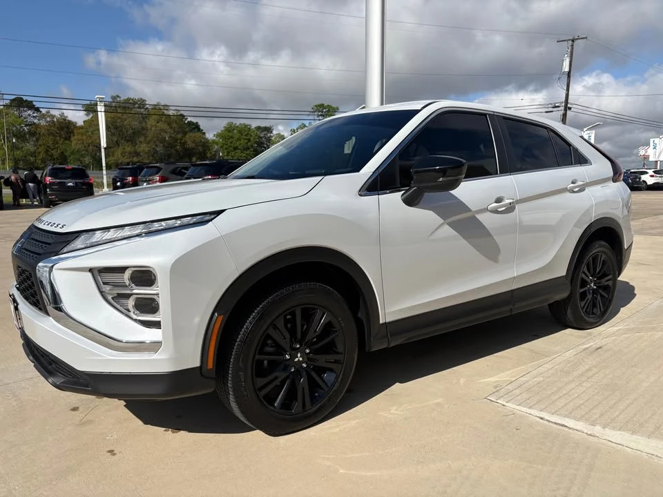 2024 Mitsubishi Eclipse Cross - Image 10 of 11