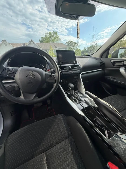 2024 Mitsubishi Eclipse Cross - Image 5 of 15
