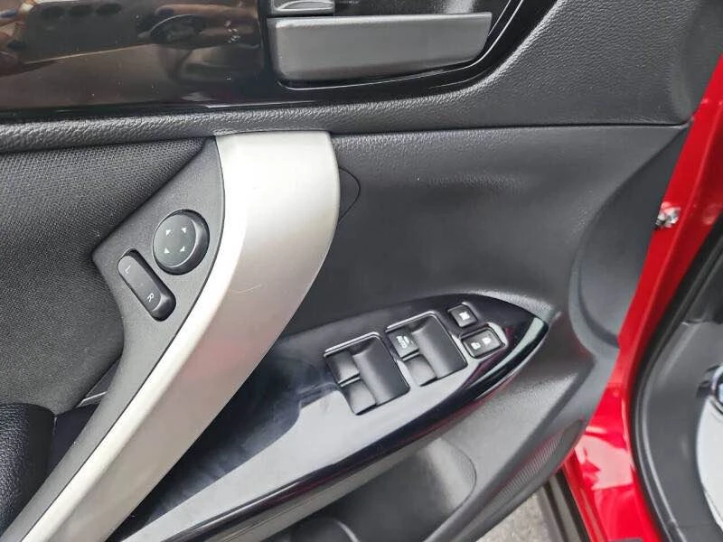 2024 Mitsubishi Eclipse Cross - Image 10 of 19