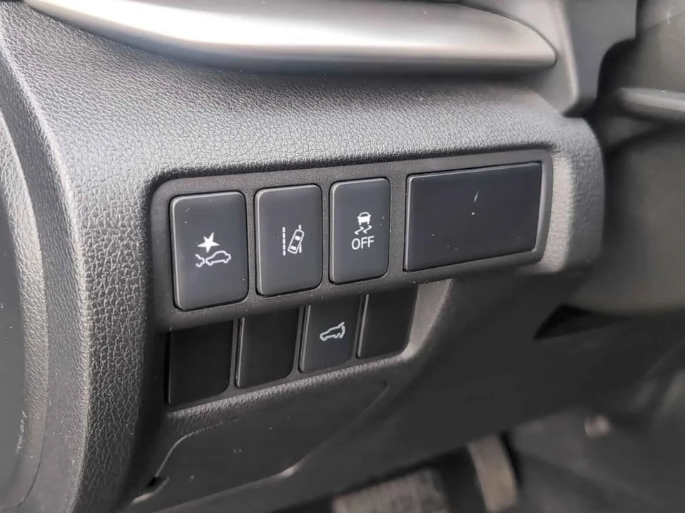 2024 Mitsubishi Eclipse Cross - Image 13 of 15