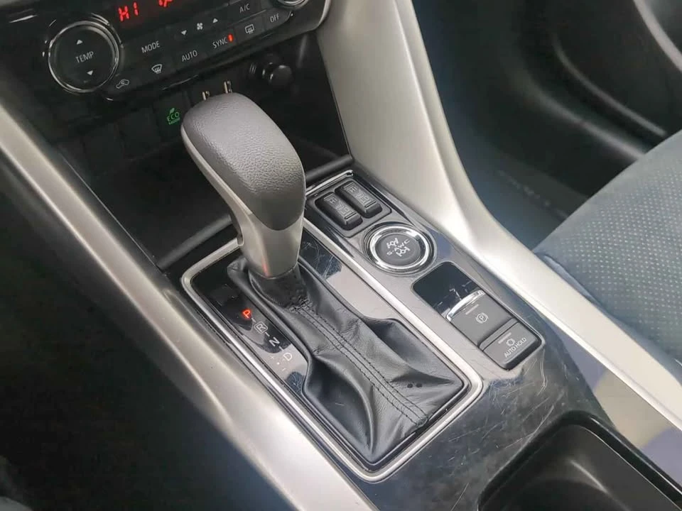 2024 Mitsubishi Eclipse Cross - Image 8 of 15
