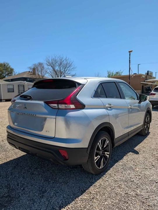 2024 Mitsubishi Eclipse Cross - Image 2 of 18