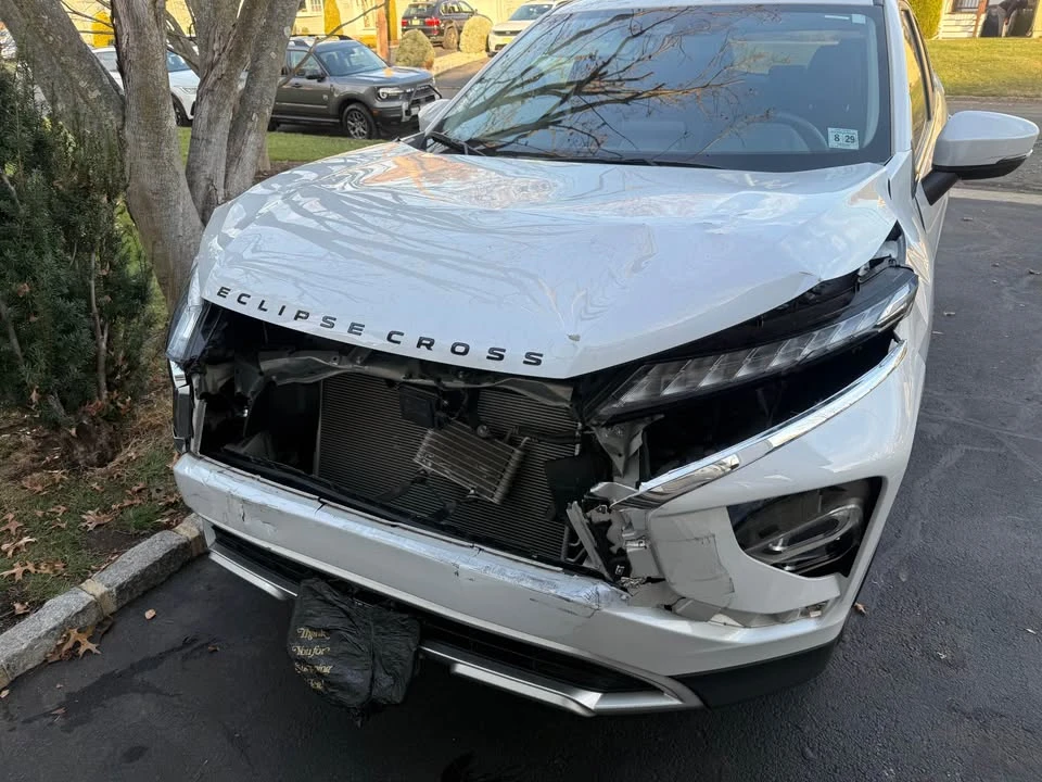 2024 Mitsubishi Eclipse Cross - Image 2 of 12
