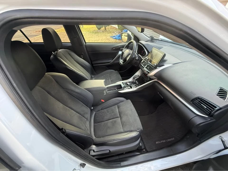 2024 Mitsubishi Eclipse Cross - Image 10 of 12