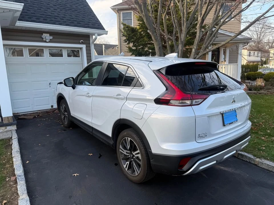 2024 Mitsubishi Eclipse Cross - Image 4 of 12