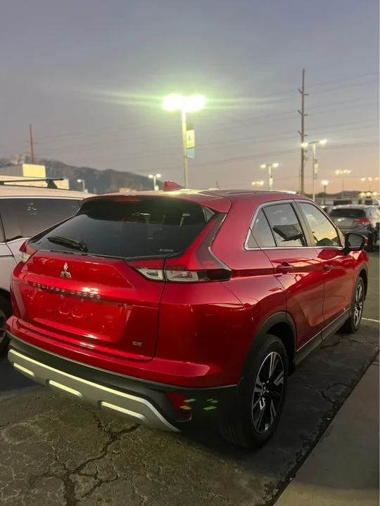 2024 Mitsubishi Eclipse Cross - Image 3 of 13