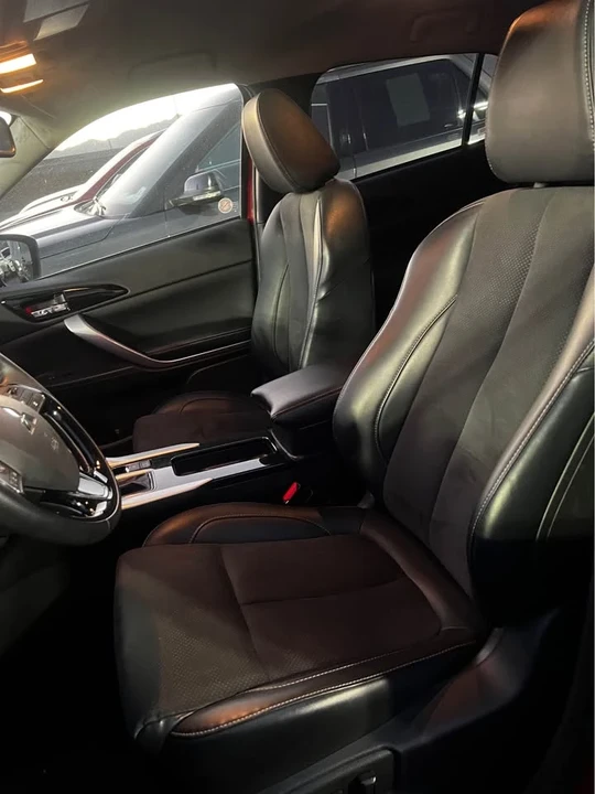 2024 Mitsubishi Eclipse Cross - Image 9 of 13