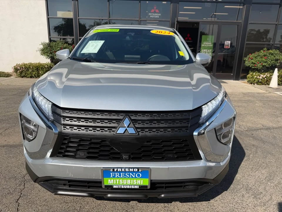 2024 Mitsubishi Eclipse Cross - Image 2 of 12