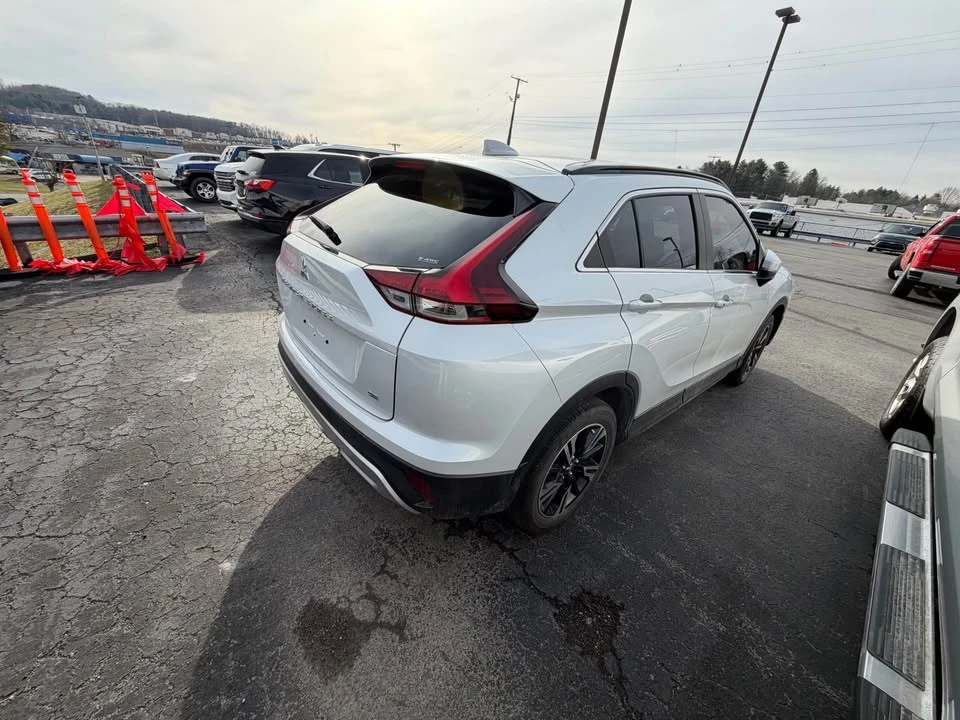 2024 Mitsubishi Eclipse Cross - Image 5 of 7