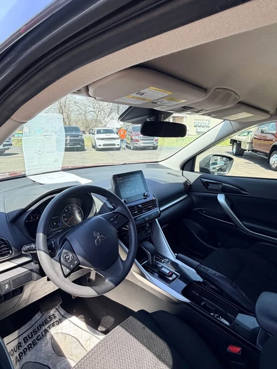 2024 Mitsubishi Eclipse Cross - Image 5 of 13