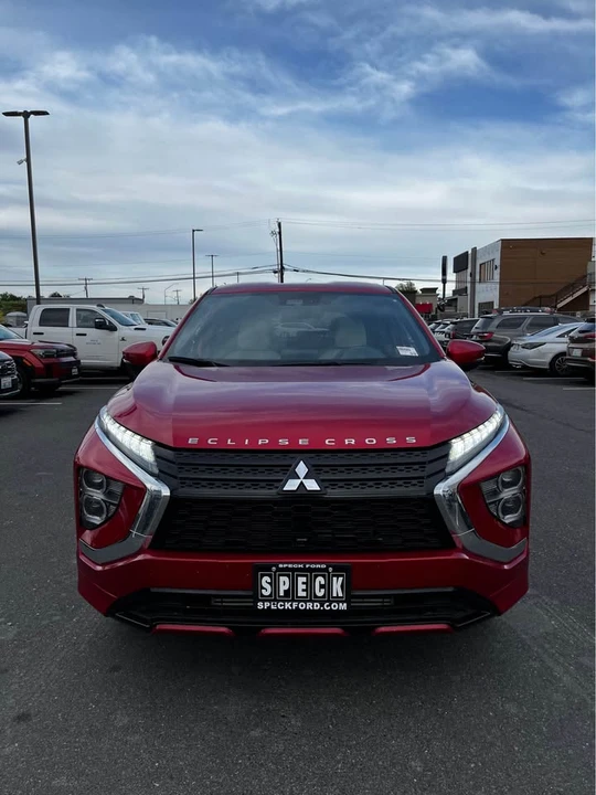 2024 Mitsubishi Eclipse Cross - Image 2 of 12