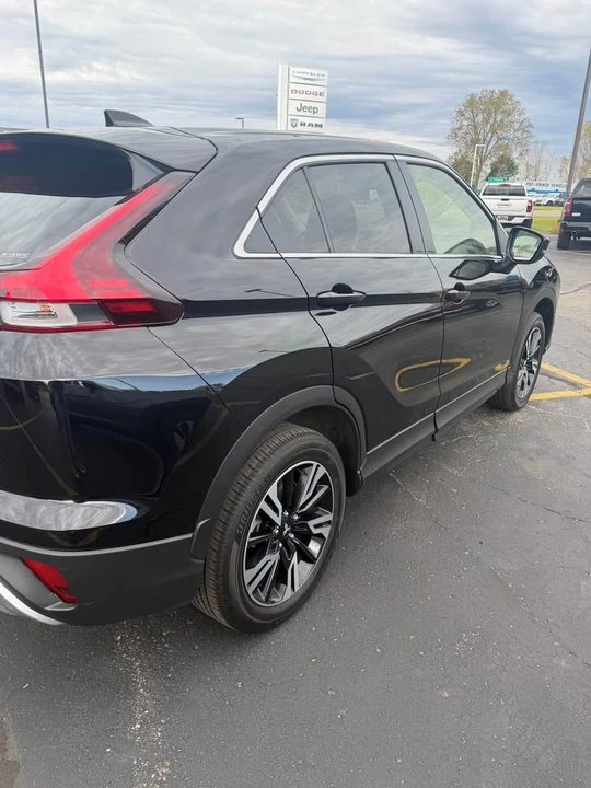 2024 Mitsubishi Eclipse Cross - Image 5 of 16