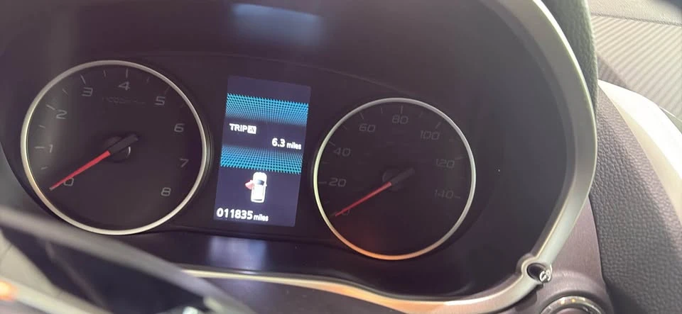 2024 Mitsubishi Eclipse Cross - Image 2 of 5