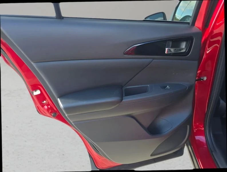 2024 Mitsubishi Eclipse Cross - Image 9 of 17