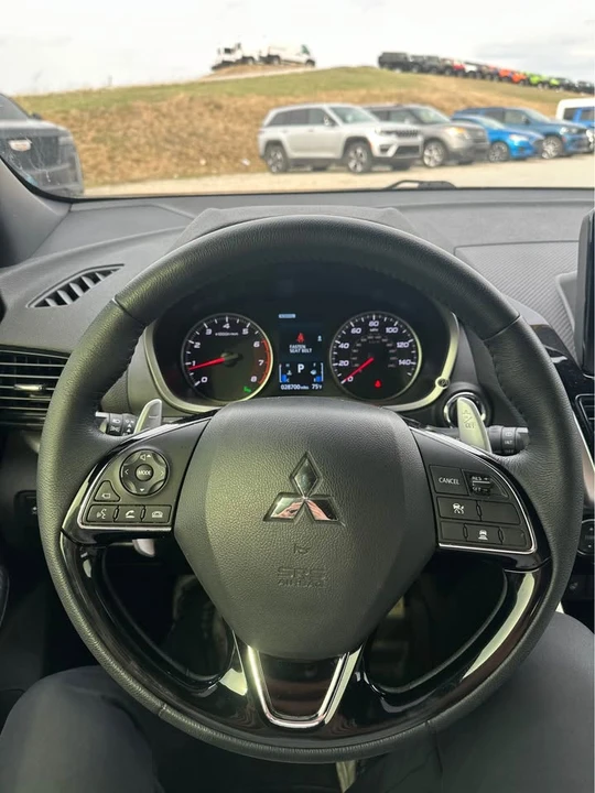 2024 Mitsubishi Eclipse Cross - Image 7 of 15
