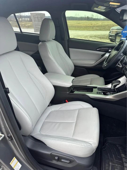 2024 Mitsubishi Eclipse Cross - Image 15 of 15