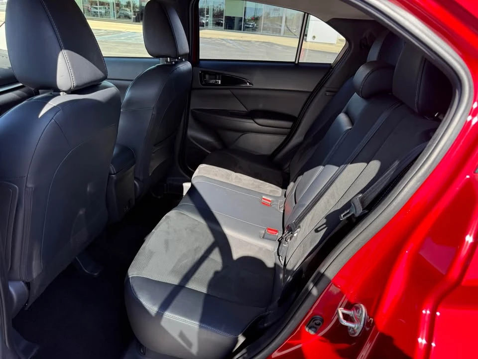 2024 Mitsubishi Eclipse Cross - Image 8 of 10