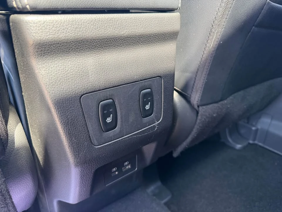 2024 Mitsubishi Eclipse Cross - Image 10 of 11