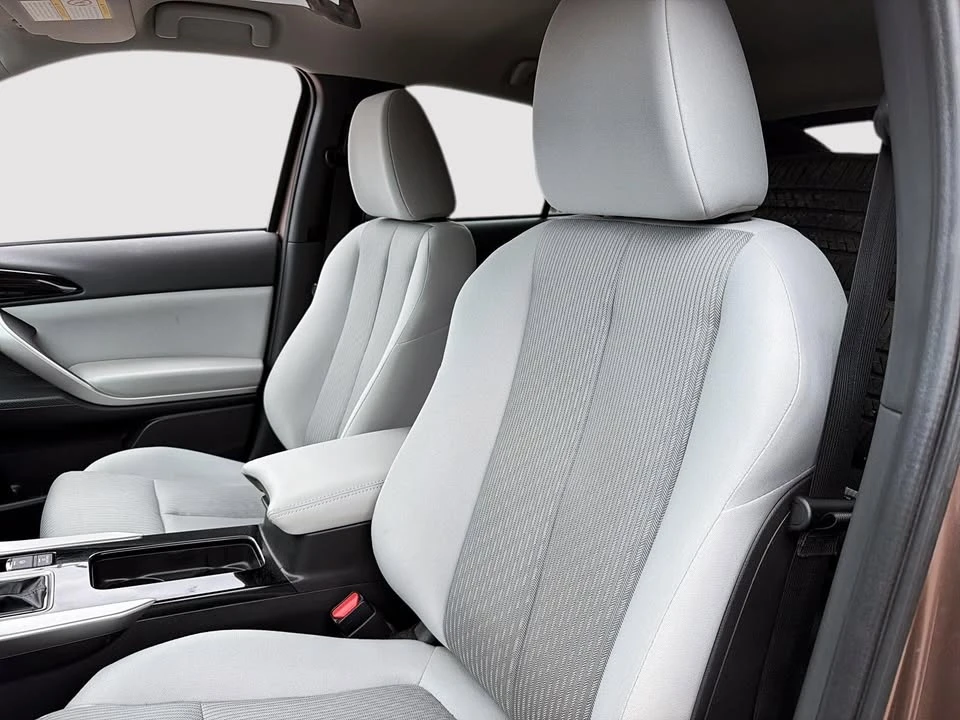 2024 Mitsubishi Eclipse Cross - Image 10 of 19