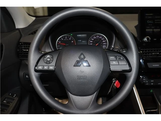 2024 Mitsubishi Eclipse Cross - Image 16 of 18